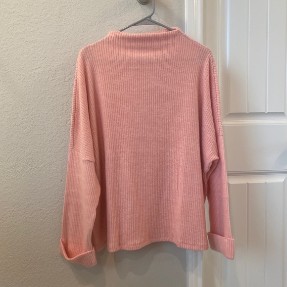 H&M Sweaters - Pink sweater